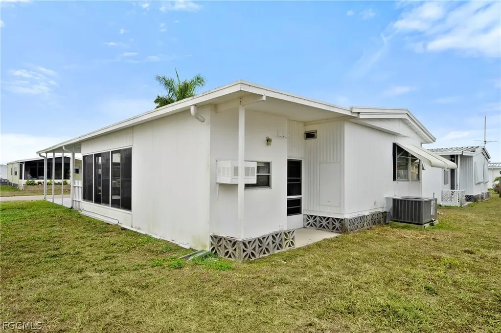 14715 Patrick Henry Road North Fort Myers FL 33917