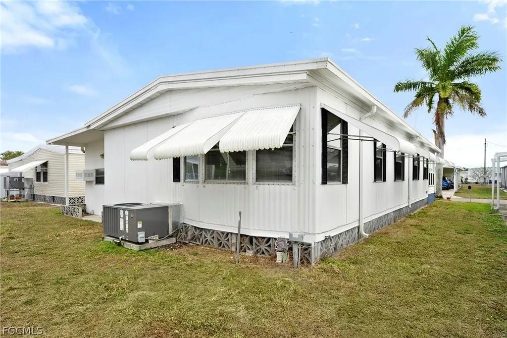 14715 Patrick Henry Road North Fort Myers FL 33917