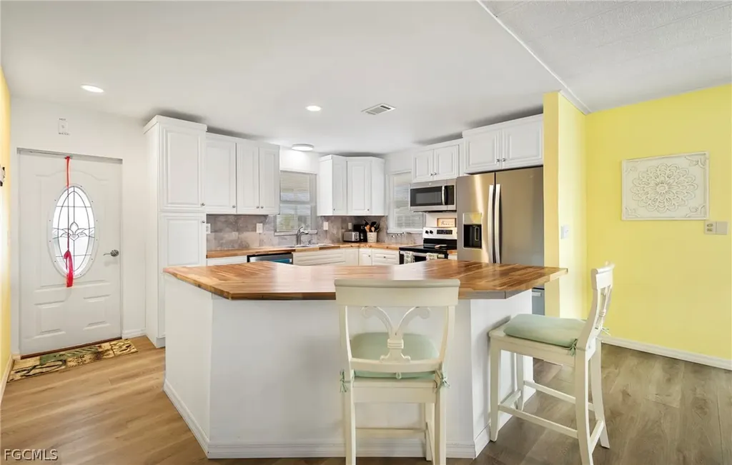 14715 Patrick Henry Road North Fort Myers FL 33917