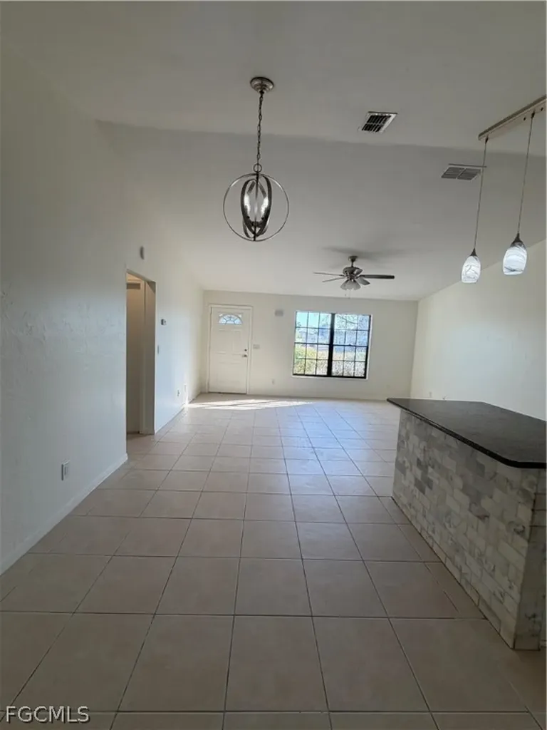 1905 NE 6th Street Cape Coral FL 33909