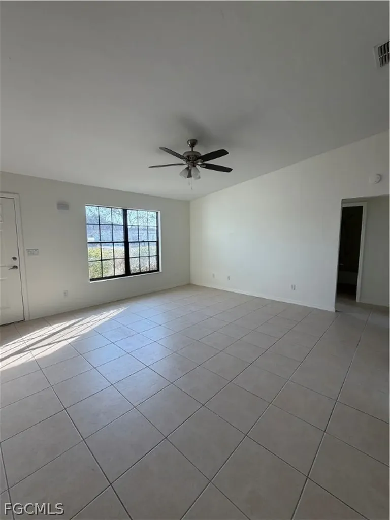 1905 NE 6th Street Cape Coral FL 33909