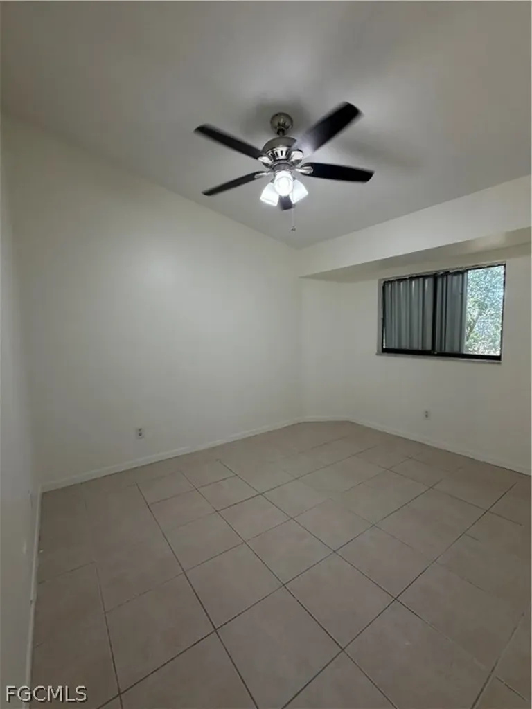 1905 NE 6th Street Cape Coral FL 33909