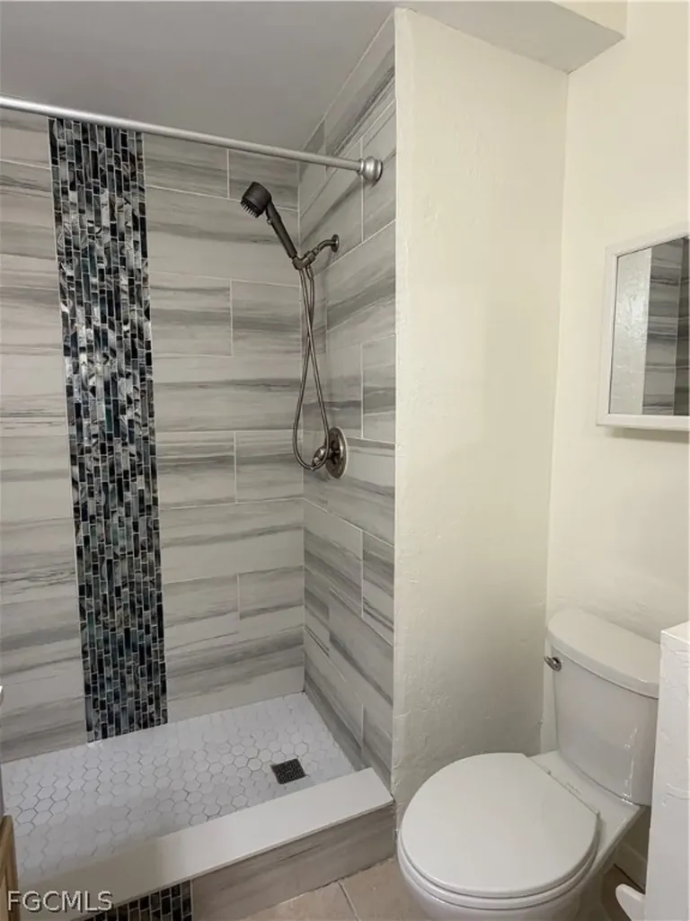 1905 NE 6th Street Cape Coral FL 33909