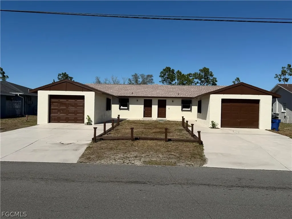 7643/7647 Winged Foot Drive Fort Myers FL 33967