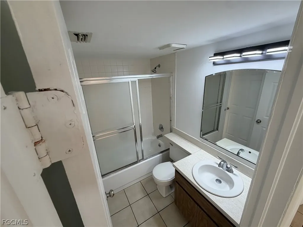 7643/7647 Winged Foot Drive Fort Myers FL 33967