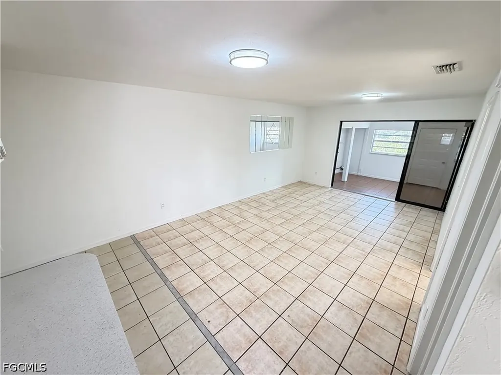 7643/7647 Winged Foot Drive Fort Myers FL 33967