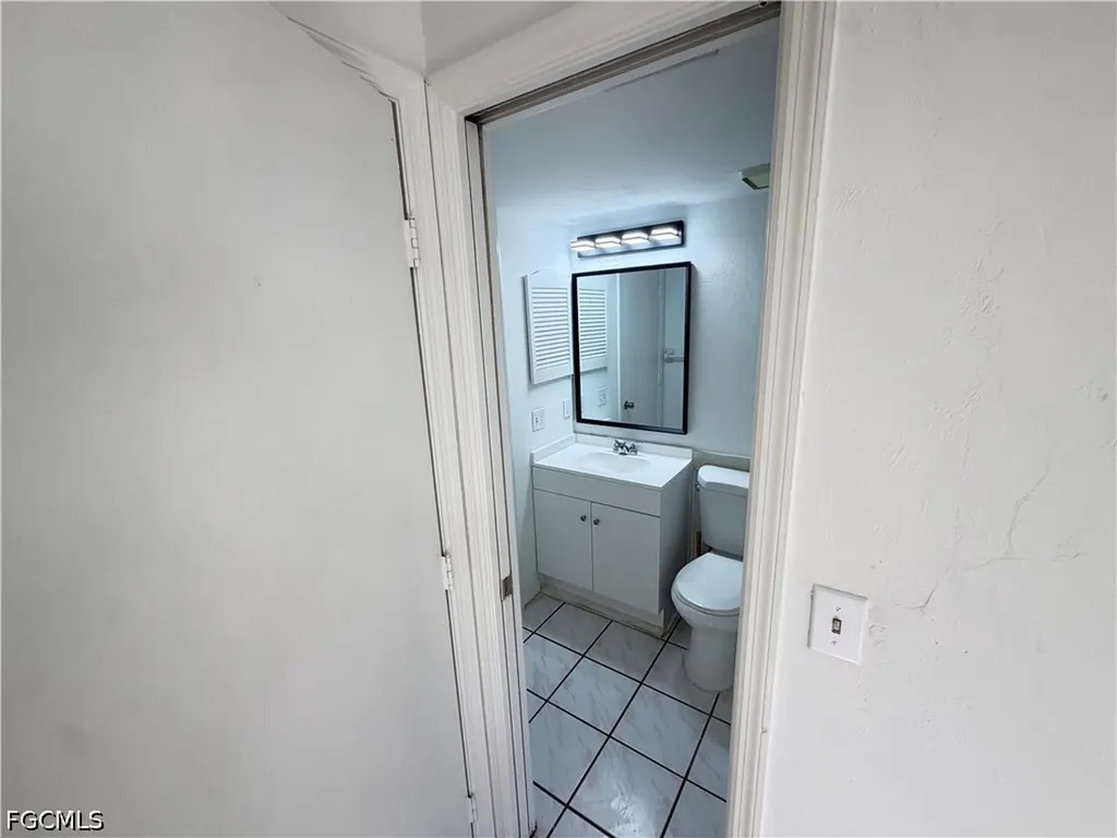 7643/7647 Winged Foot Drive Fort Myers FL 33967