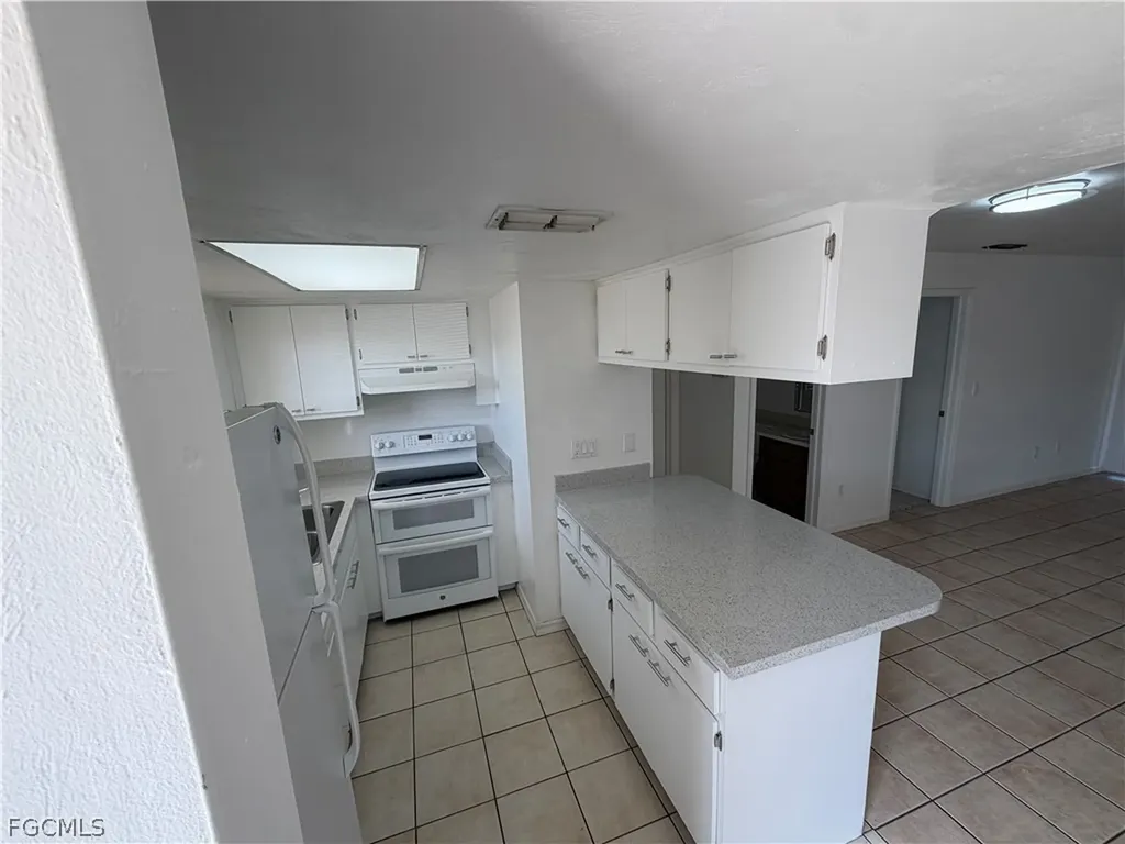 7643/7647 Winged Foot Drive Fort Myers FL 33967