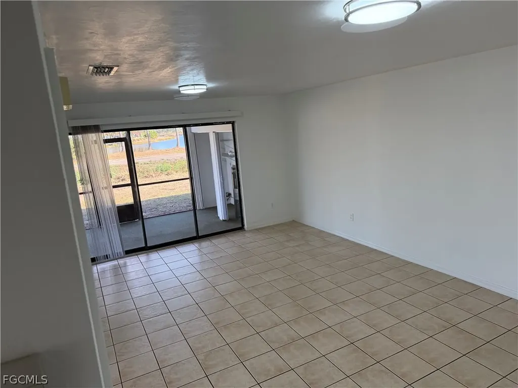 7643/7647 Winged Foot Drive Fort Myers FL 33967