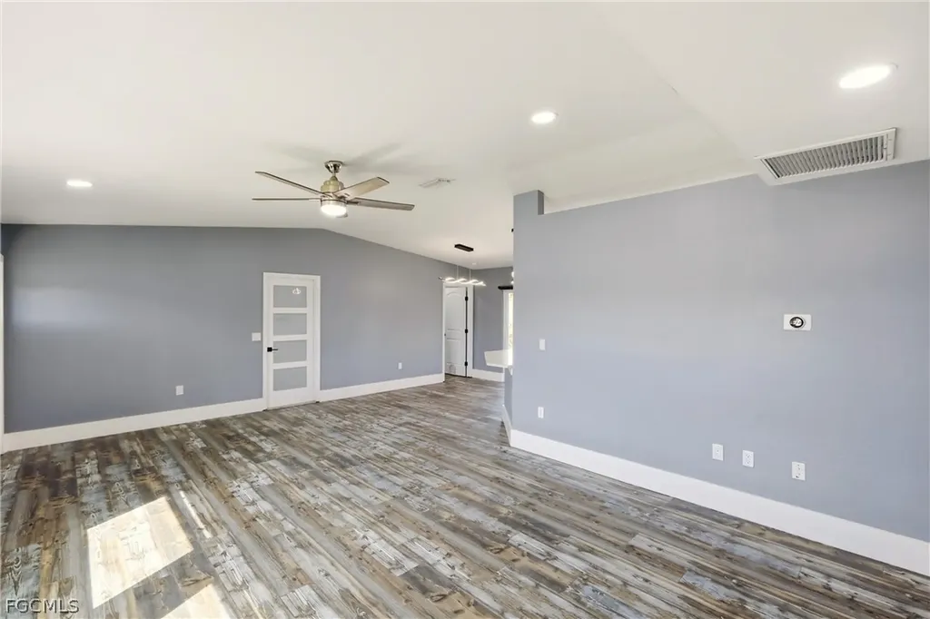 3404 2nd Street SW Lehigh Acres FL 33976