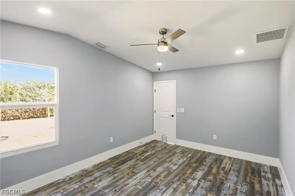 3404 2nd Street SW Lehigh Acres FL 33976