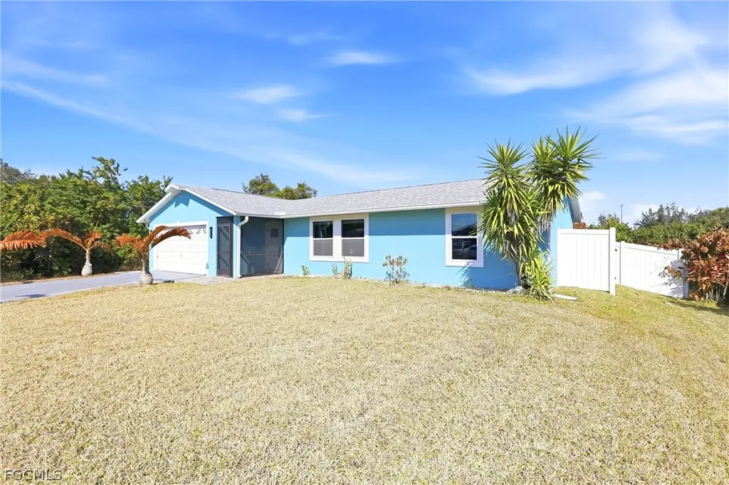 3404 2nd Street SW Lehigh Acres FL 33976