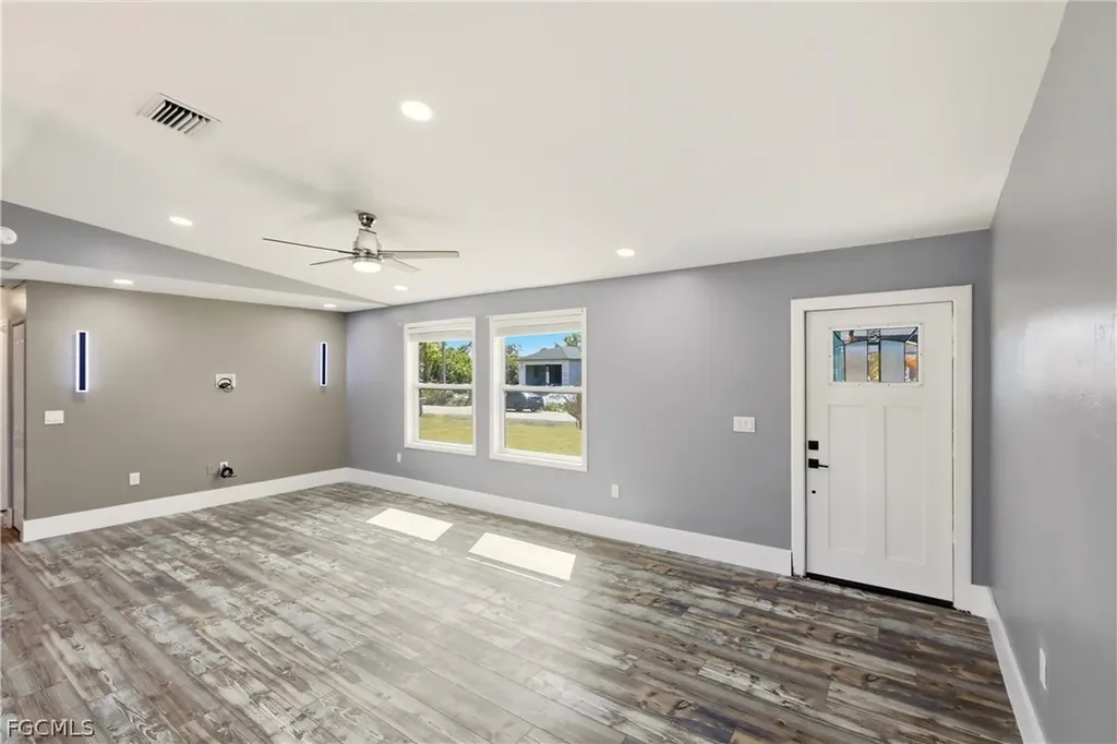3404 2nd Street SW Lehigh Acres FL 33976