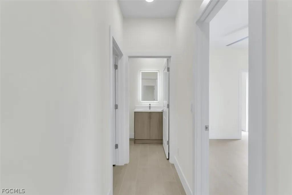 1827 Embers Parkway W Cape Coral FL 33993