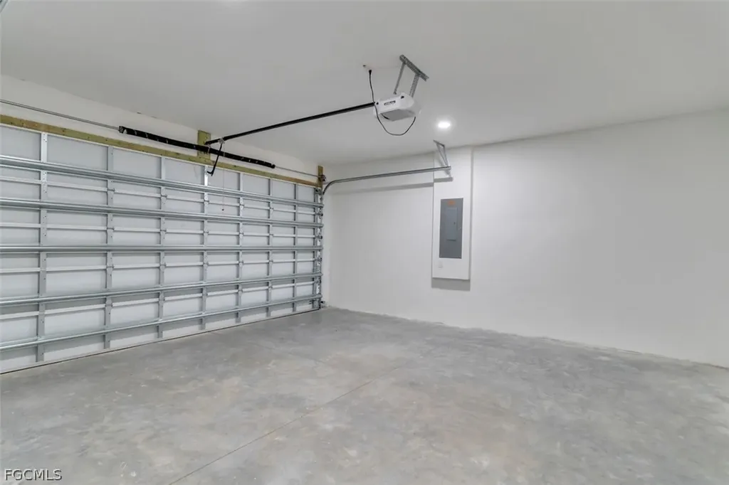 1827 Embers Parkway W Cape Coral FL 33993
