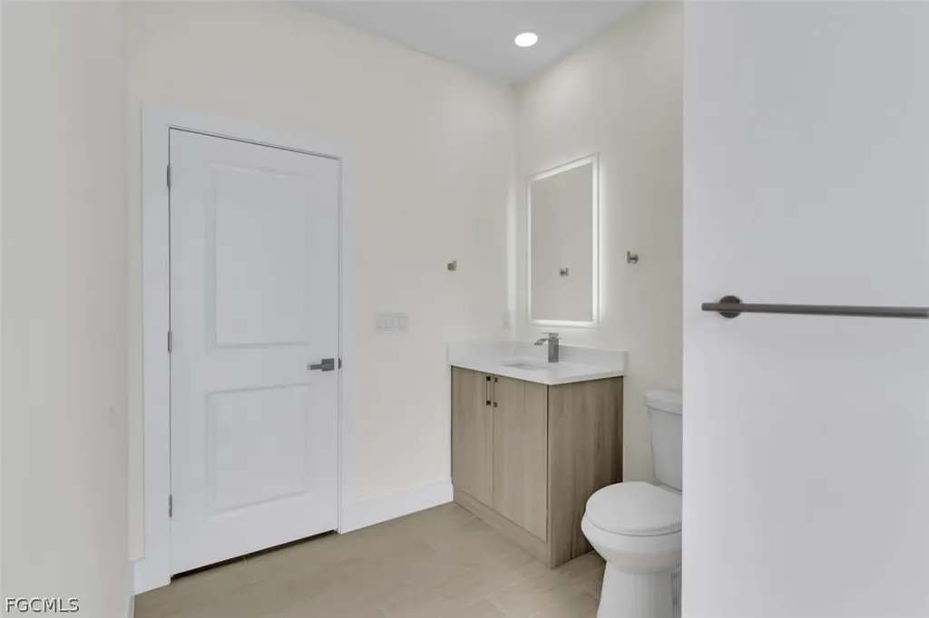 1827 Embers Parkway W Cape Coral FL 33993