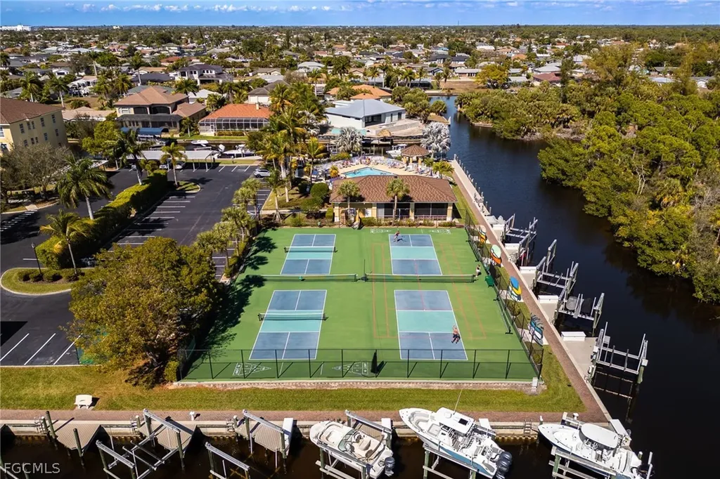 1789 Four Mile Cove Parkway Cape Coral FL 33990