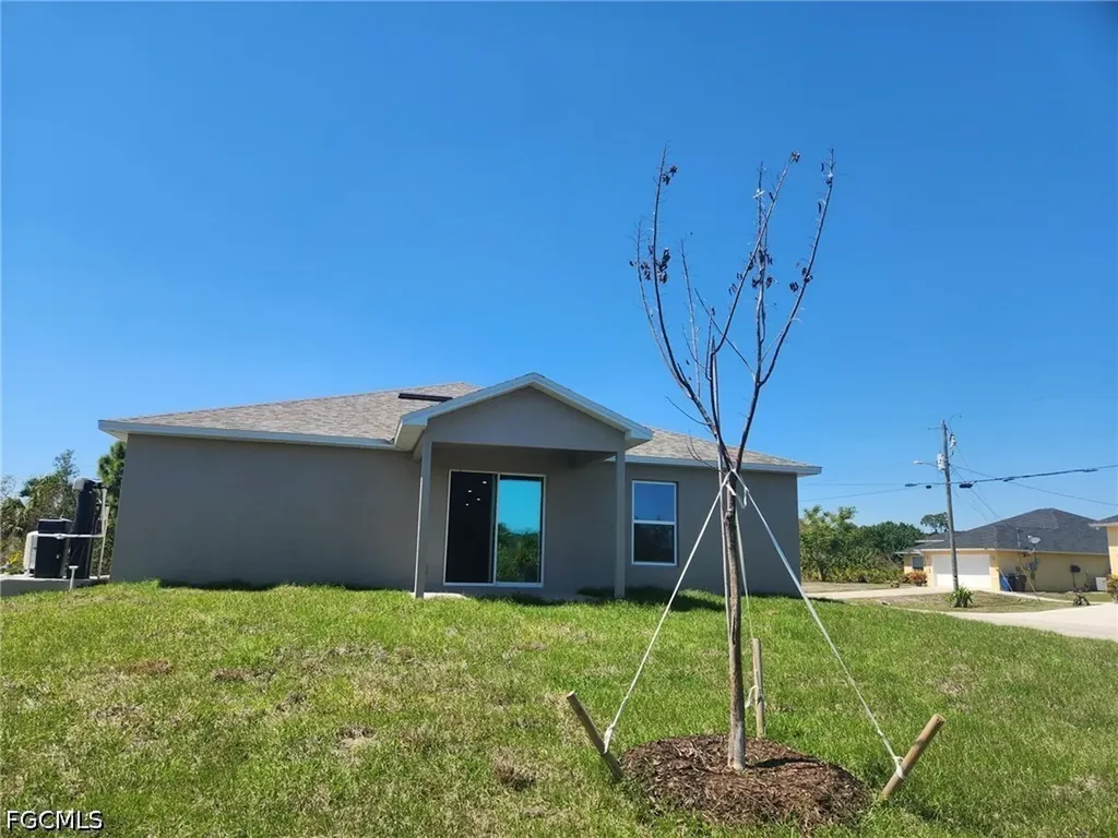 6020 Pat Avenue N Lehigh Acres FL 33971