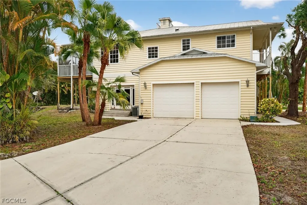 14941 Center Street Fort Myers FL 33905