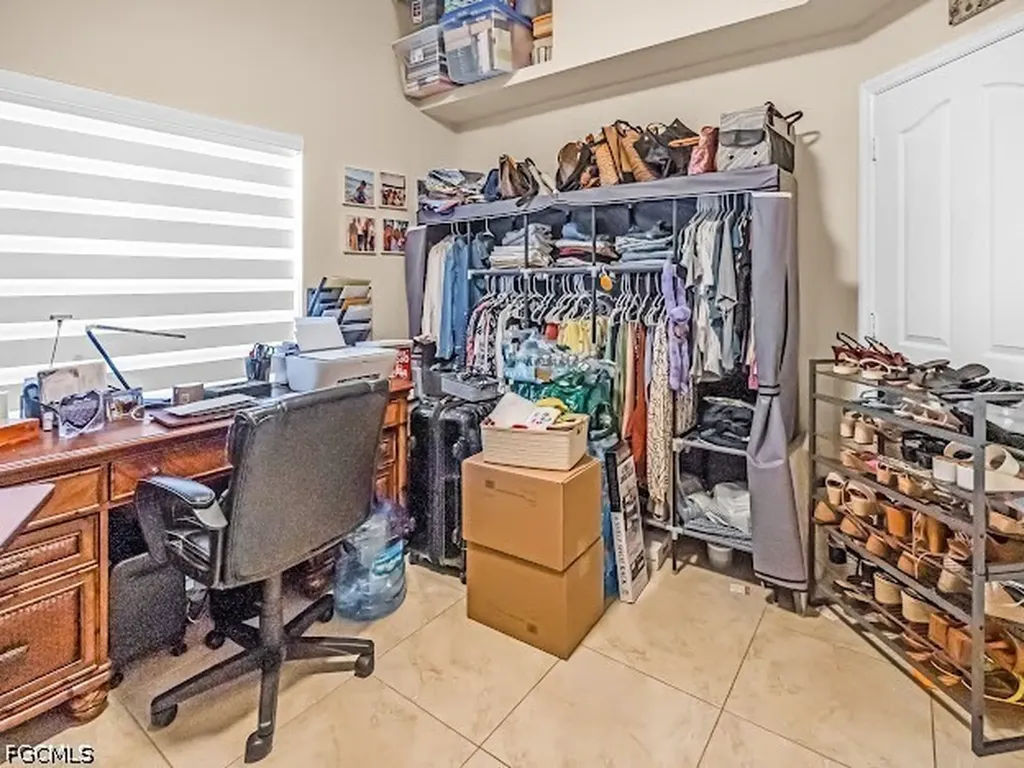 5313 Whitten Drive Naples FL 34104