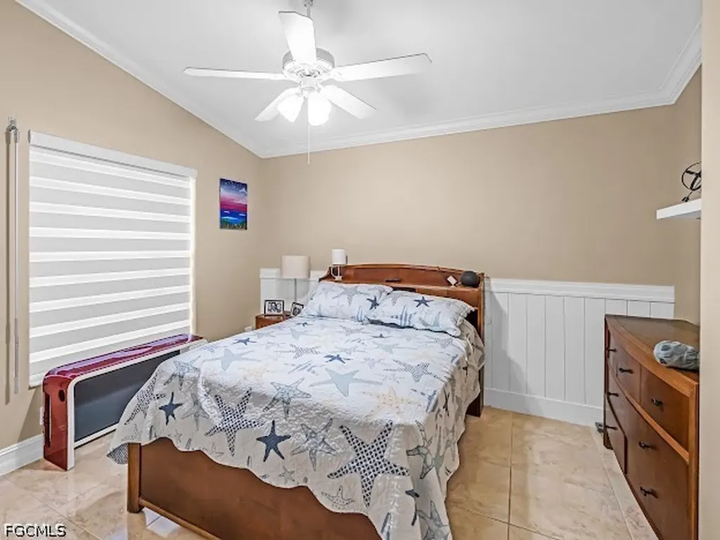 5313 Whitten Drive Naples FL 34104