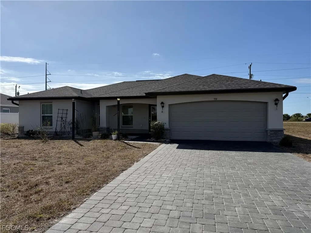 910 NW 8th Terrace Cape Coral FL 33993