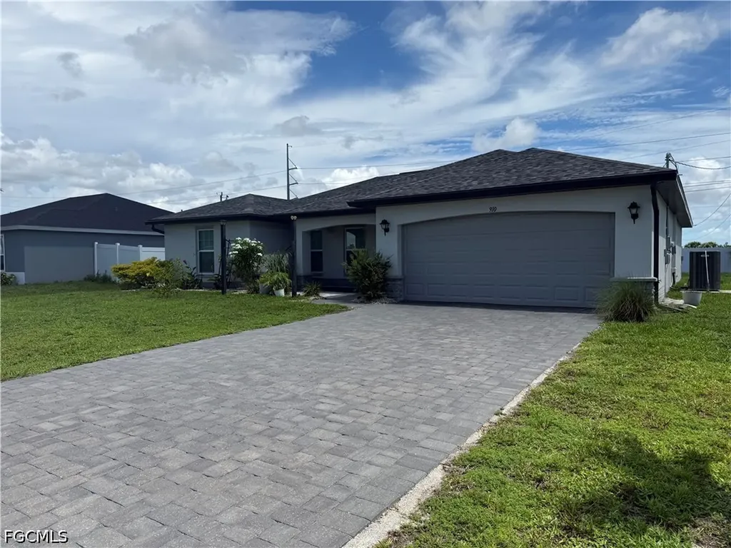910 NW 8th Terrace Cape Coral FL 33993