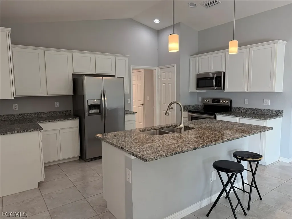 910 NW 8th Terrace Cape Coral FL 33993