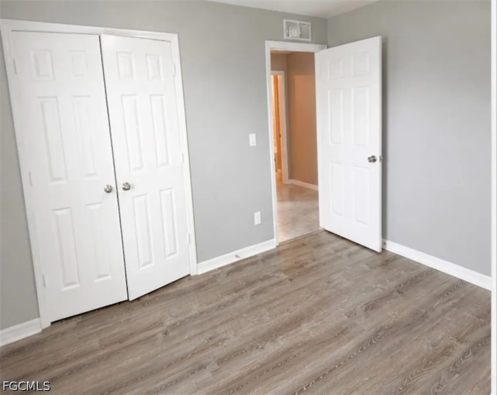 910 NW 8th Terrace Cape Coral FL 33993