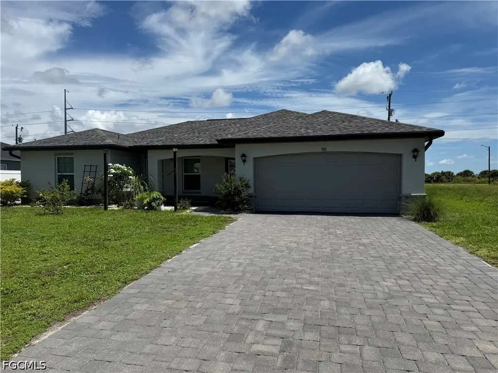 910 NW 8th Terrace Cape Coral FL 33993