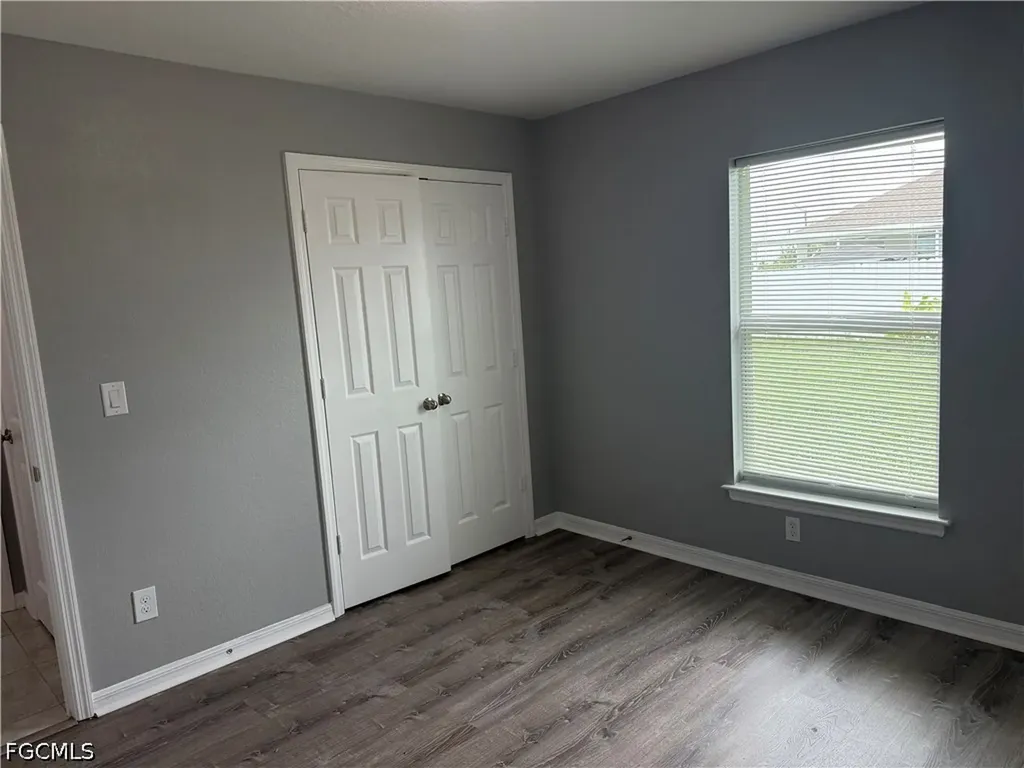 910 NW 8th Terrace Cape Coral FL 33993