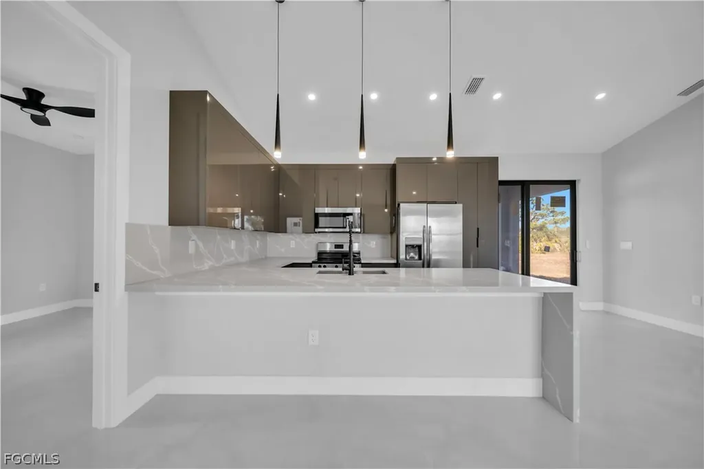 1120 NW 20th Place Cape Coral FL 33993