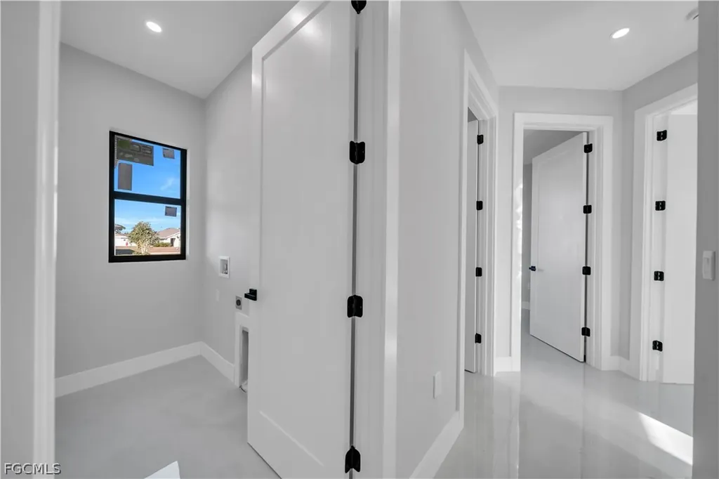 1120 NW 20th Place Cape Coral FL 33993