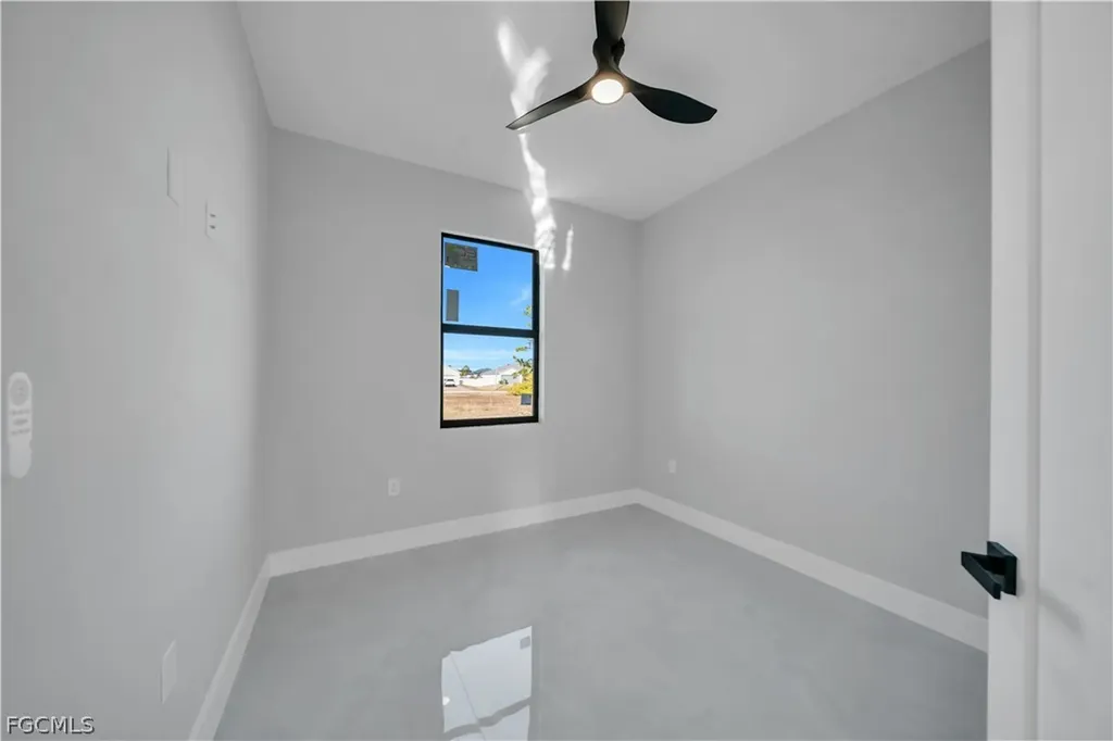 1120 NW 20th Place Cape Coral FL 33993