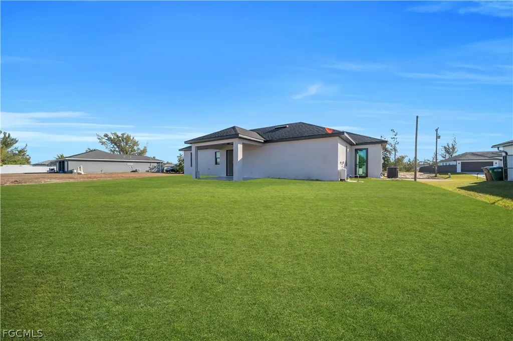 1120 NW 20th Place Cape Coral FL 33993
