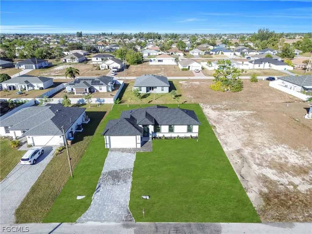 1120 NW 20th Place Cape Coral FL 33993