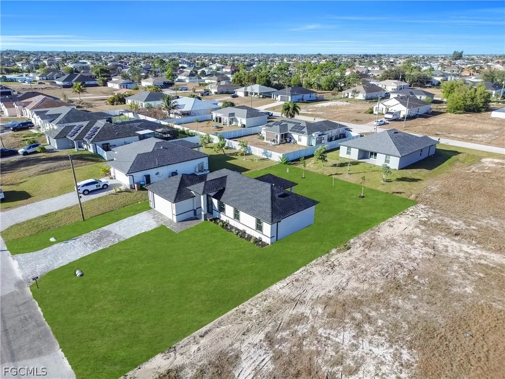 1120 NW 20th Place Cape Coral FL 33993