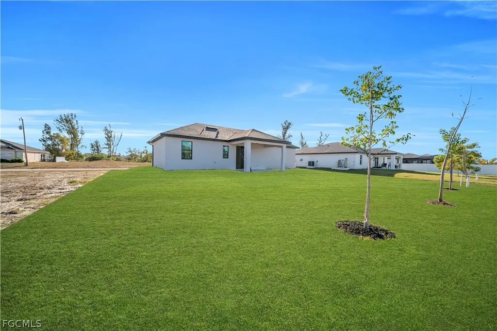 1120 NW 20th Place Cape Coral FL 33993