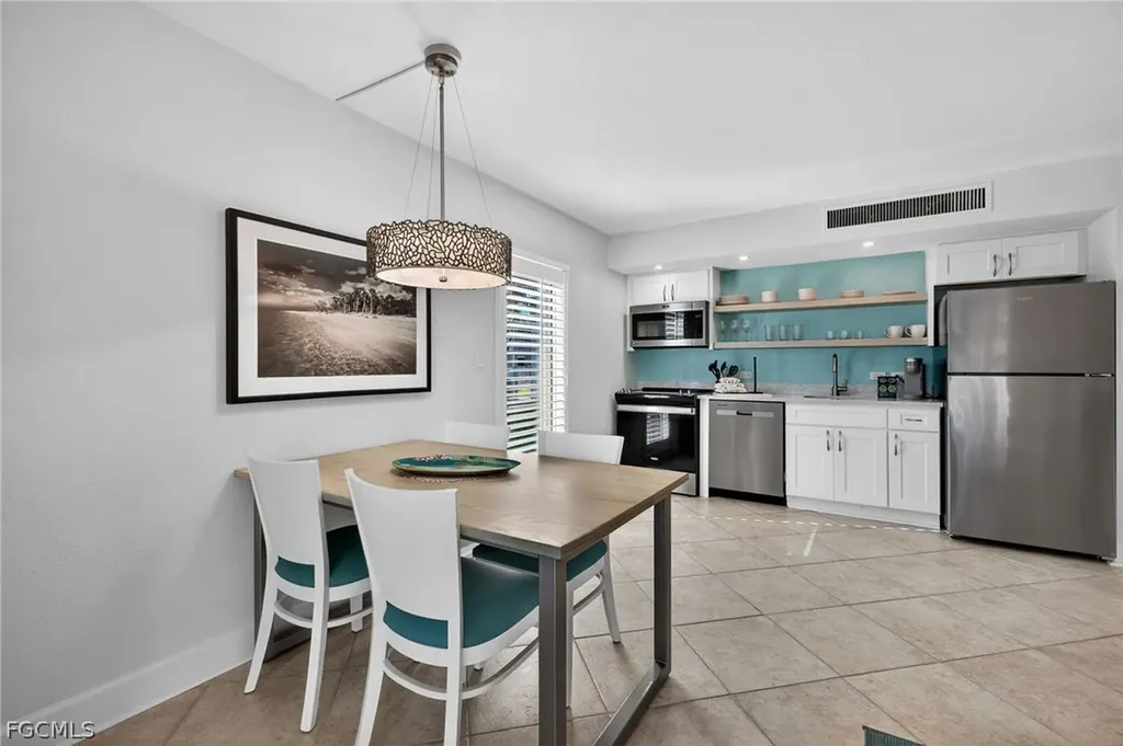 2255 W Gulf Drive Sanibel FL 33957