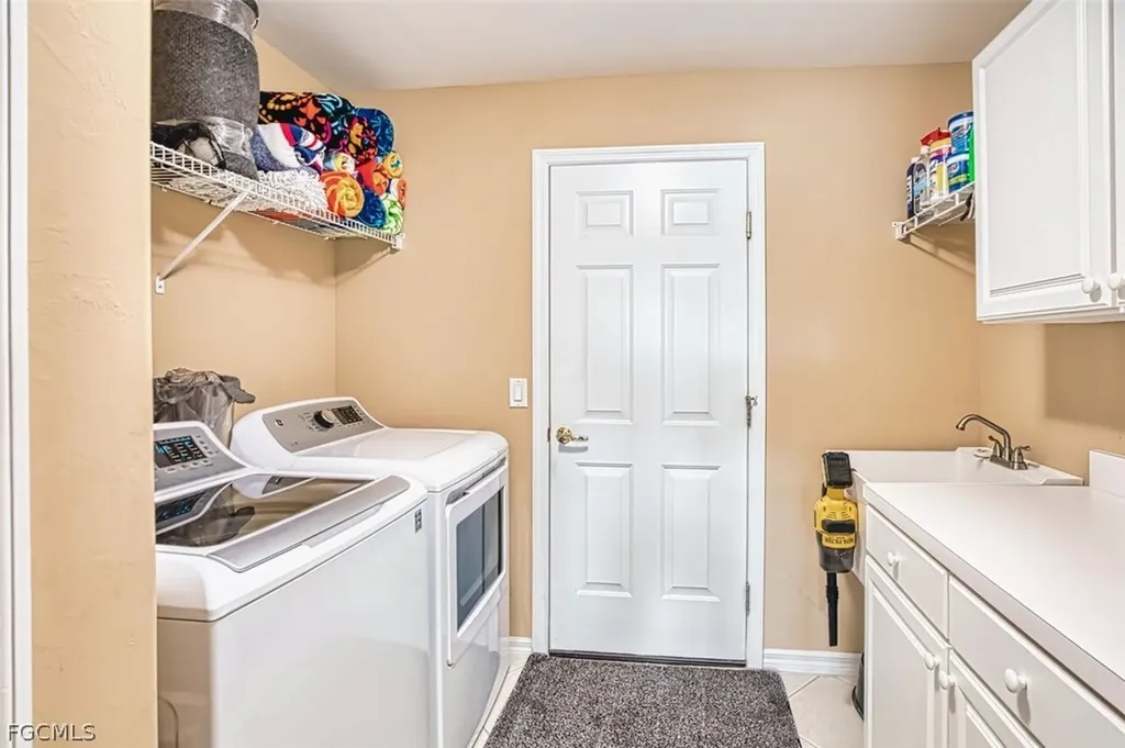 10031 Majestic Avenue Fort Myers FL 33913
