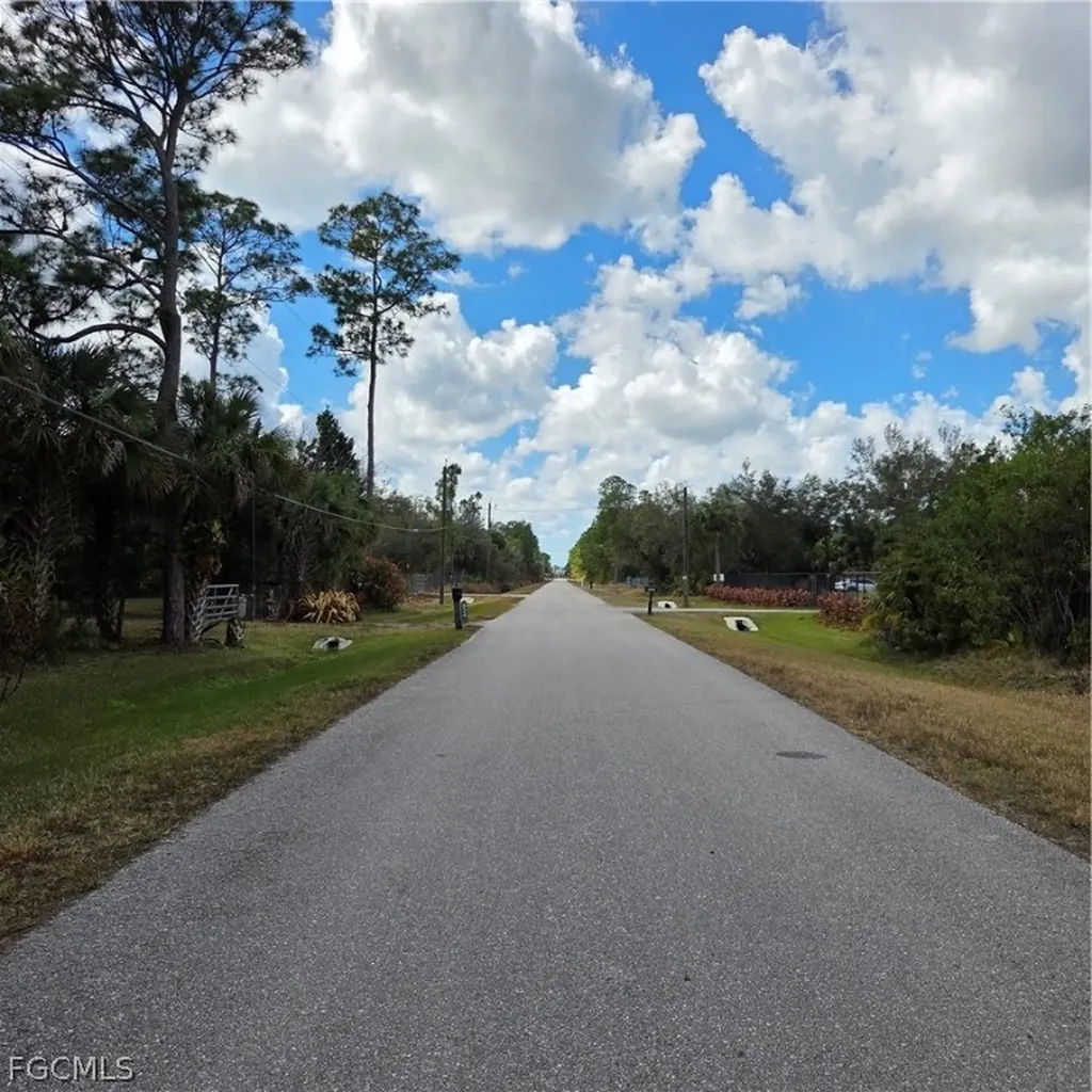 24TH Avenue SE Naples FL 34117