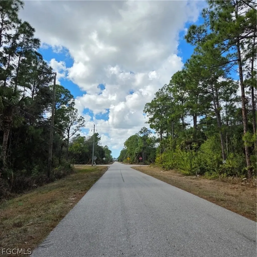 24TH Avenue SE Naples FL 34117