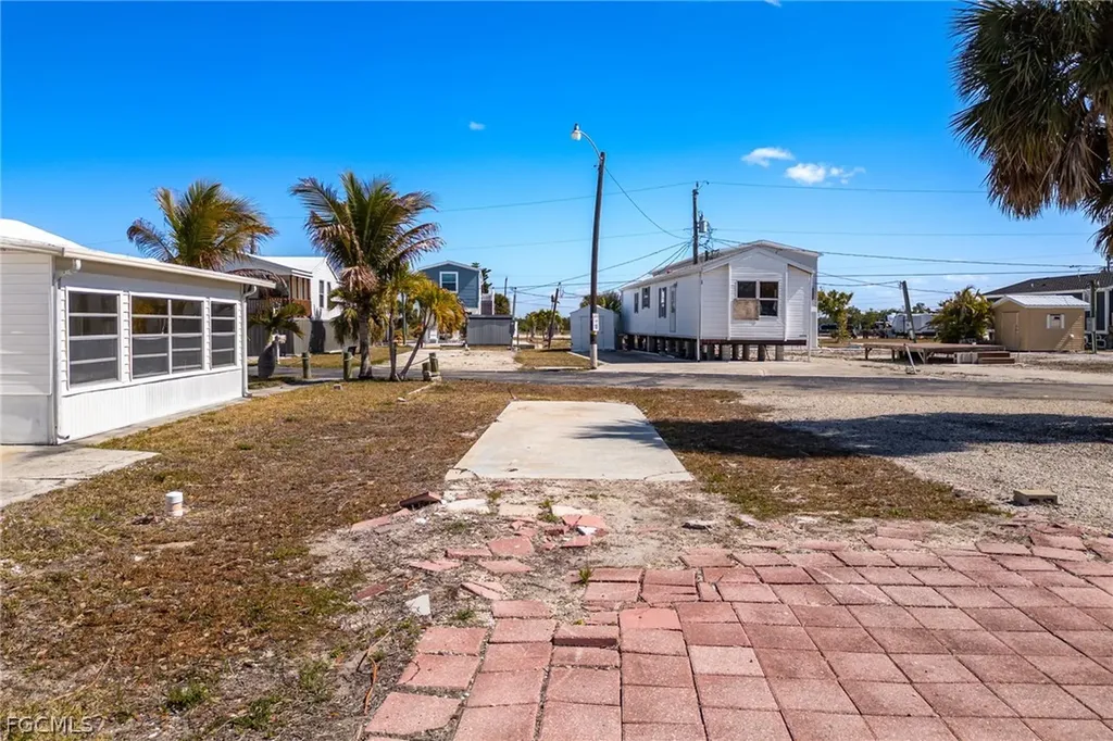 4 Helen Lane Fort Myers Beach FL 33931