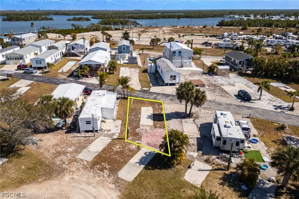 4 Helen Lane Fort Myers Beach FL 33931