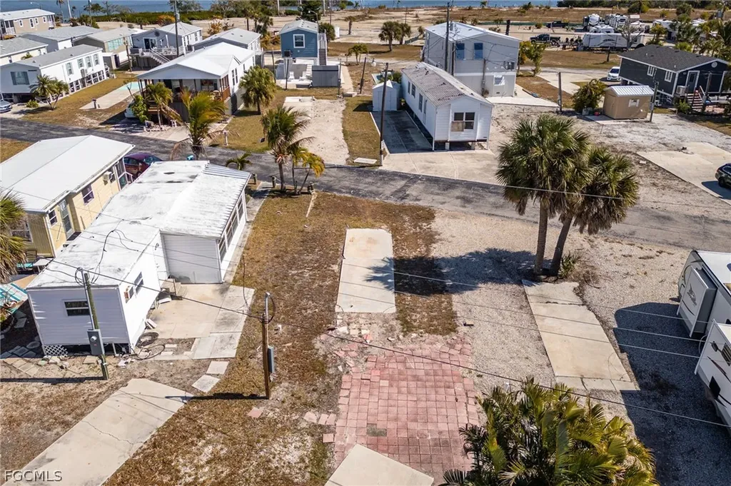 4 Helen Lane Fort Myers Beach FL 33931