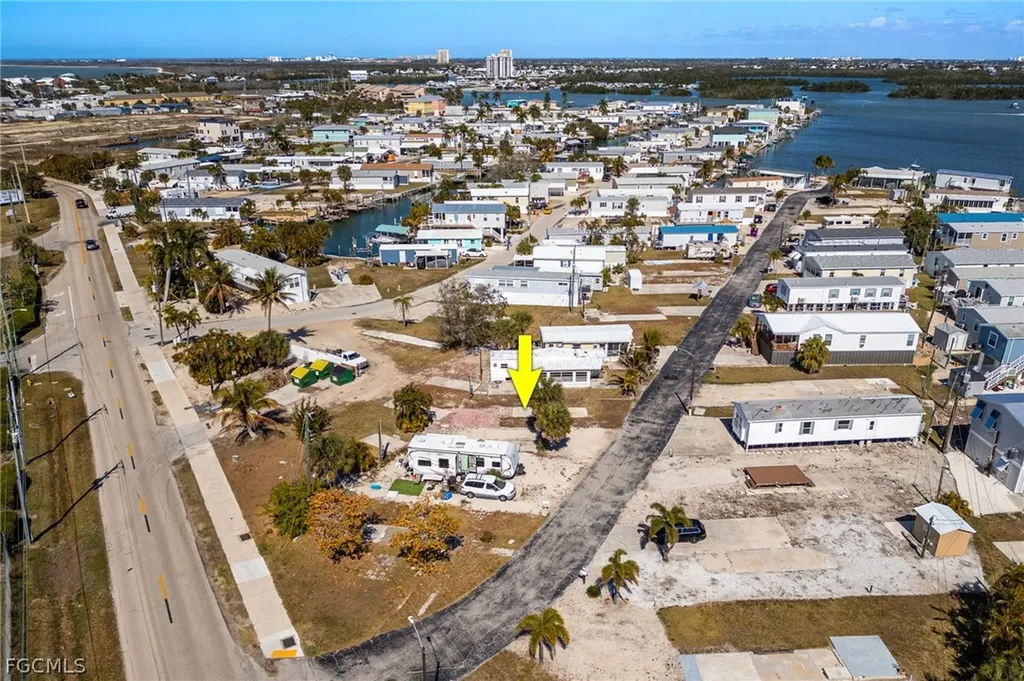 4 Helen Lane Fort Myers Beach FL 33931