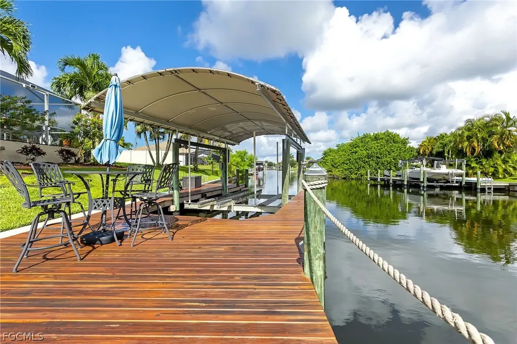 2013 SW 31st Terrace Cape Coral FL 33914