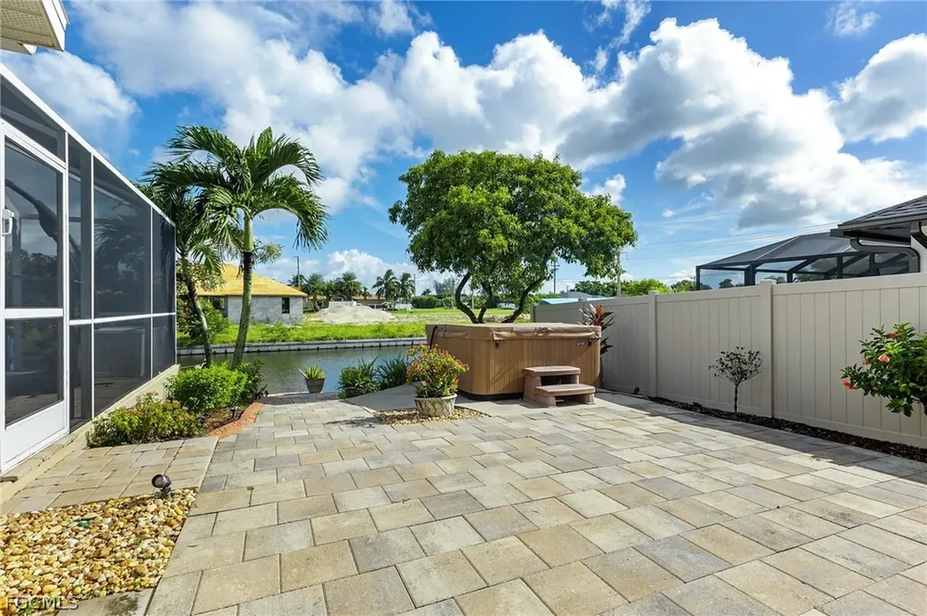 2013 SW 31st Terrace Cape Coral FL 33914