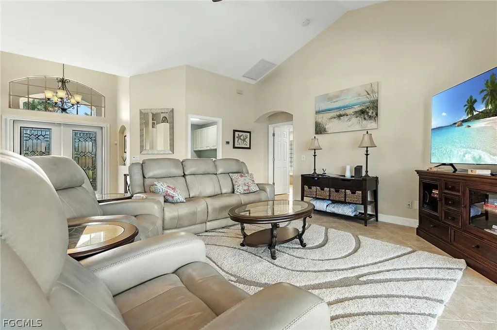 2013 SW 31st Terrace Cape Coral FL 33914