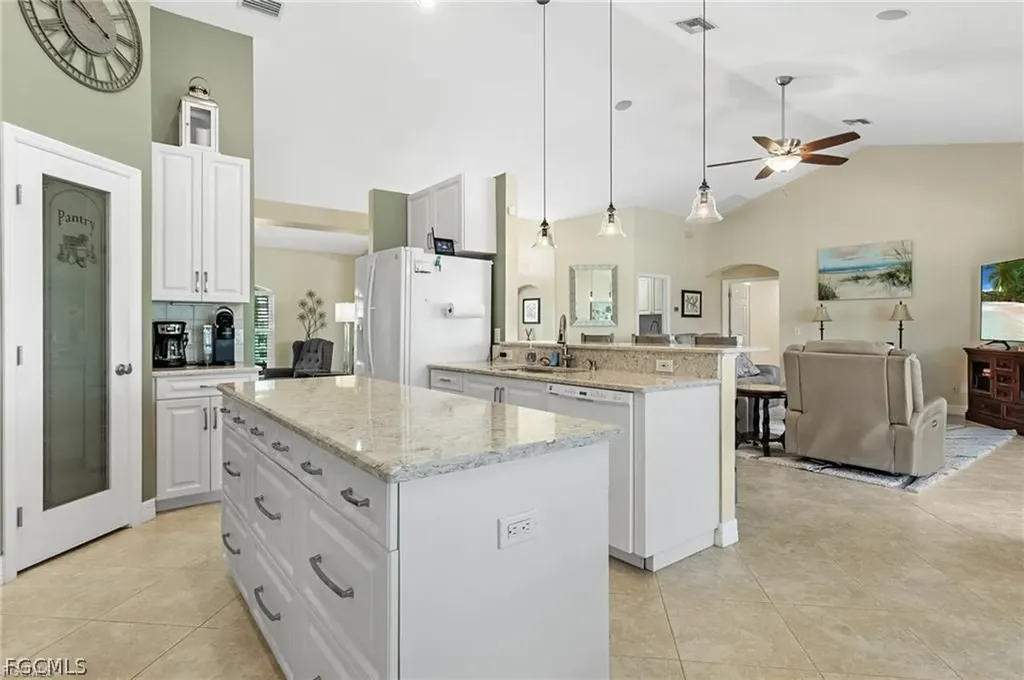 2013 SW 31st Terrace Cape Coral FL 33914